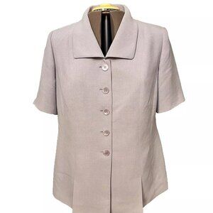 Dillard's Kasper. Size 14W. NWT $159. Short Sleeve Lavender Lined Jacket. AL